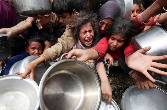 Gaza children cry out for nourishment